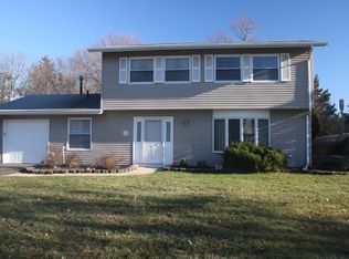 1087 Cavan Dr, Toms River, NJ 08753