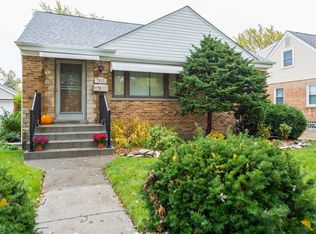 7913 N Harlem Ave, Niles, IL 60714