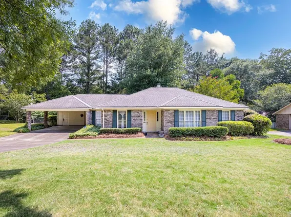 4500 Hedingham Ln, Columbus, GA 31907