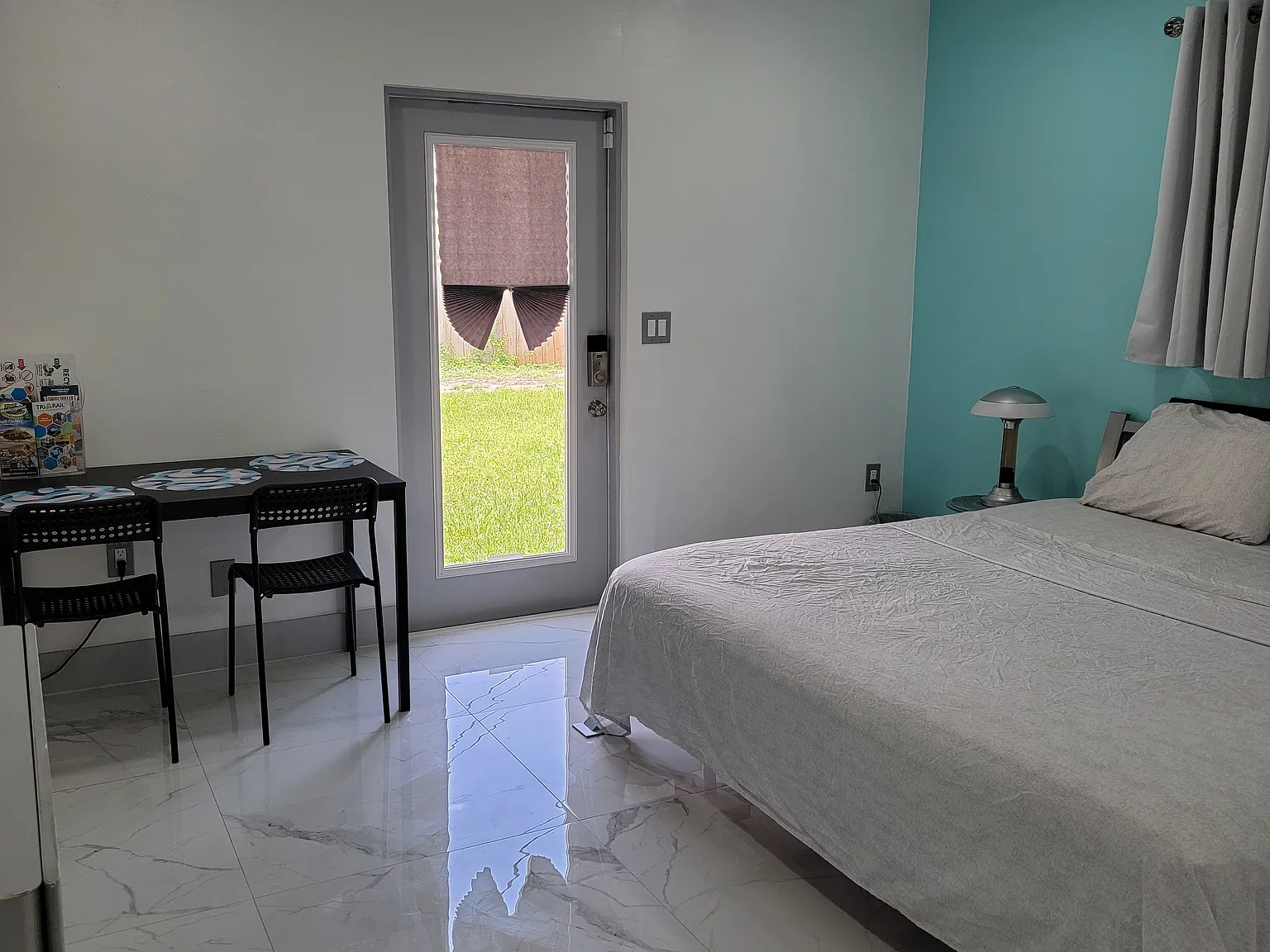 Studio, 350 sqft, $1,400 — Photo 3