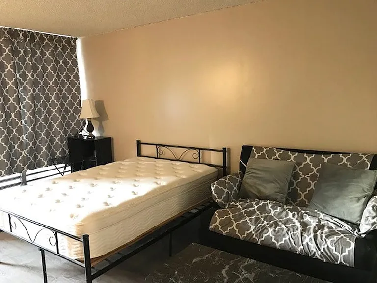 747 Amana St #720 — Photo 4