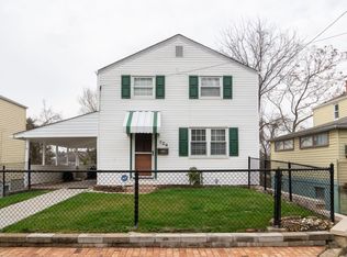 726 Hestor Dr, Pittsburgh, PA 15220