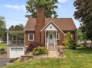 1736 Arona Rd, Irwin, PA 15642