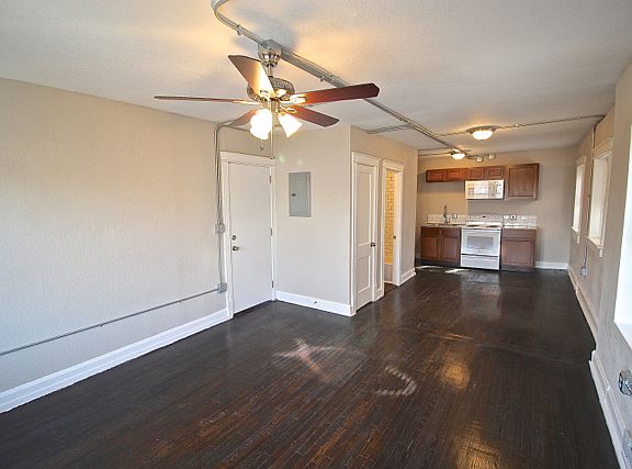 2nd image of 3201-3207 Broadway #3205-08