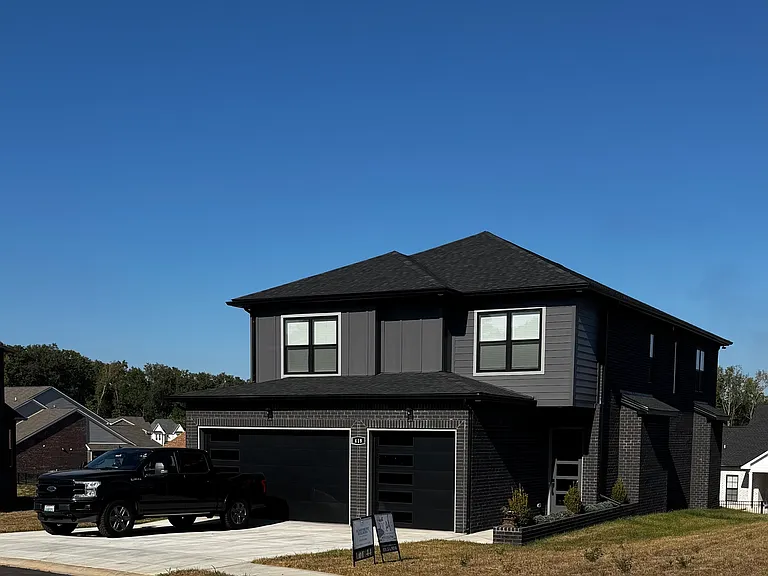 418 Blue Ridge Ct — Photo 1