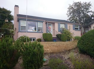 3206 41st Ave SW, Seattle, WA 98116