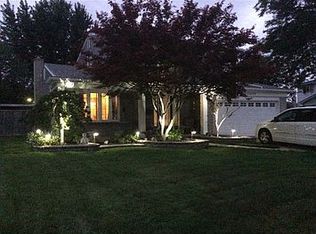 15120 Elderwood Dr, Warren, MI 48088