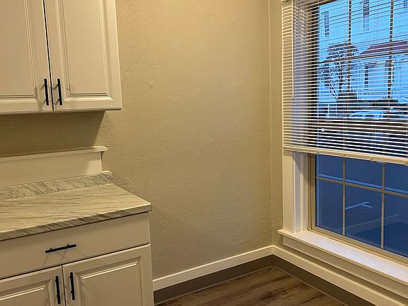 5th image of 525 NW Monroe Ave APT 114