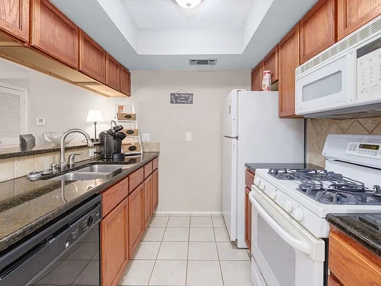 3305 Clawson Rd #B — Photo 13