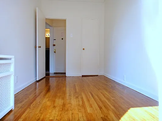 Rented by Balass Ralph, LREB | media 12