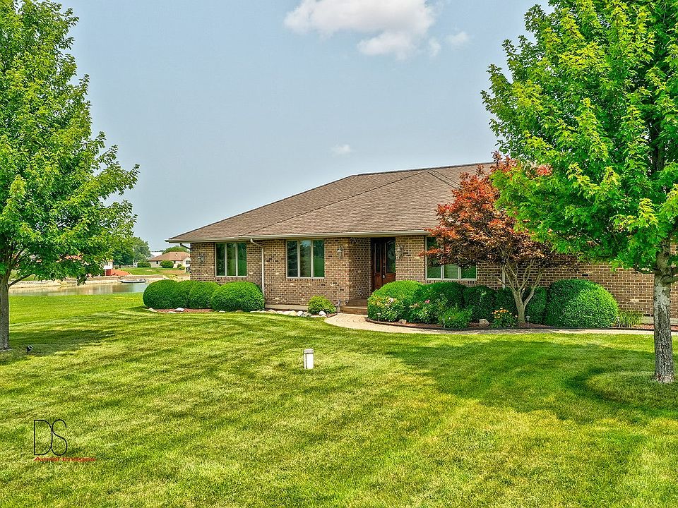 714 Lake St, Seneca, IL 61360 Zillow