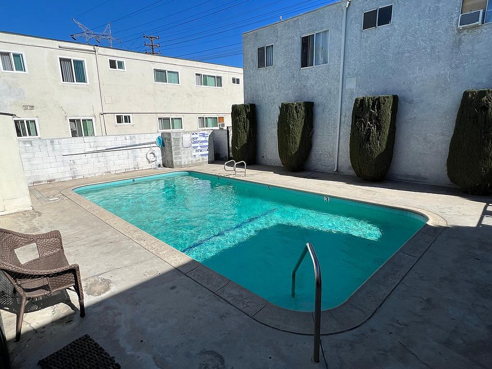 Pool area