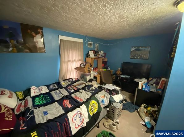 salem-oregon-80487815 picture