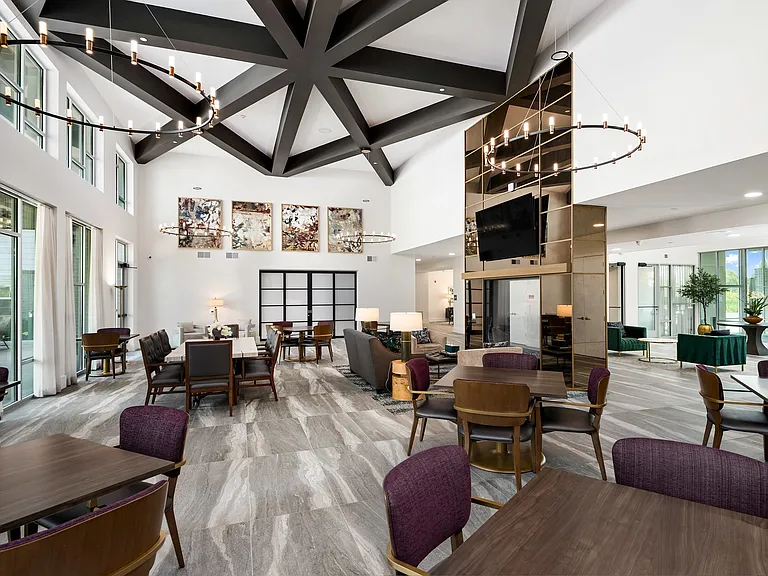 Everleigh Vernon Hills 55+ Active Adult Apartments — Photo 18