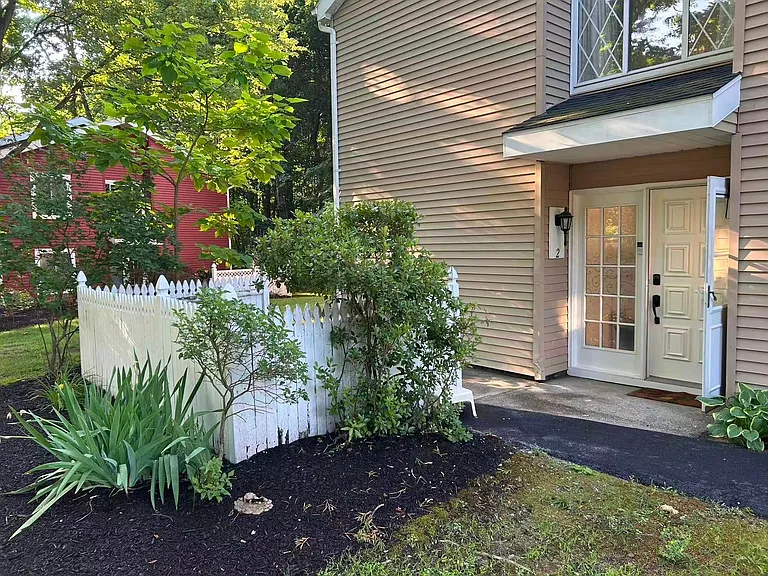 2 Leaf Rd — Photo 14