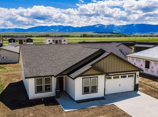 1428 Silverton Dr, Ranchester, WY 82839