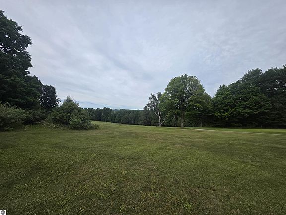 4th image of 0 Lakeview Trl