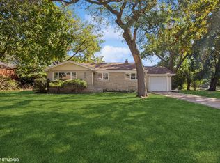 4N213 5th Ave, Addison, IL 60101