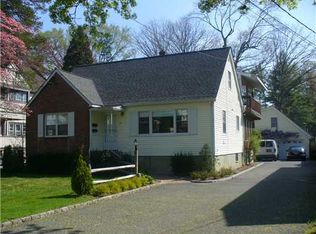 12 Salem St, Cos Cob, CT 06807
