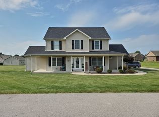 1644 E Autumn Rdg, Haubstadt, IN 47639