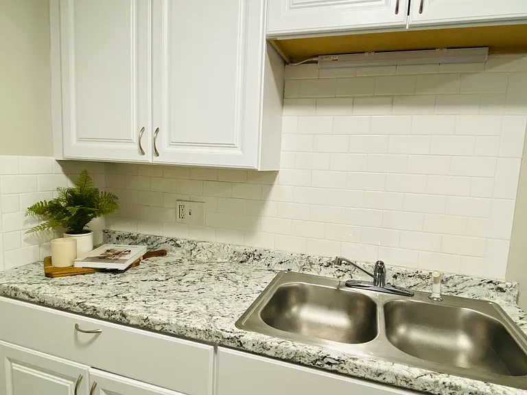 North Hill Apartments — Photo 6