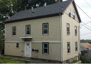 19 Nichols St APT 3, Salem, MA 01970