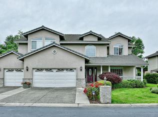170 Rosewood Ln, Central Point, OR