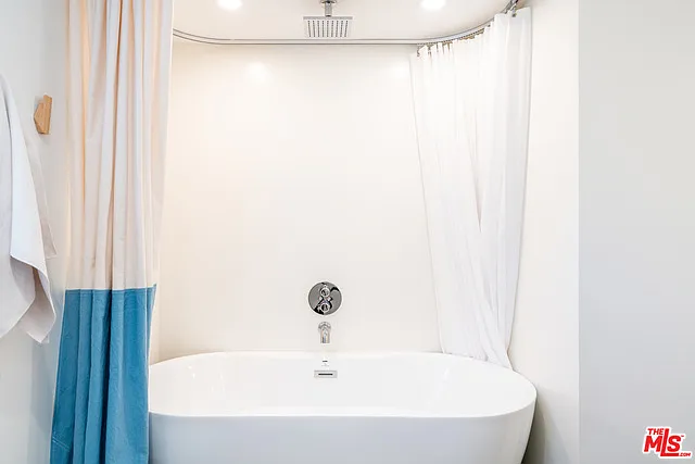 31034 Broad Beach Rd — Photo 11