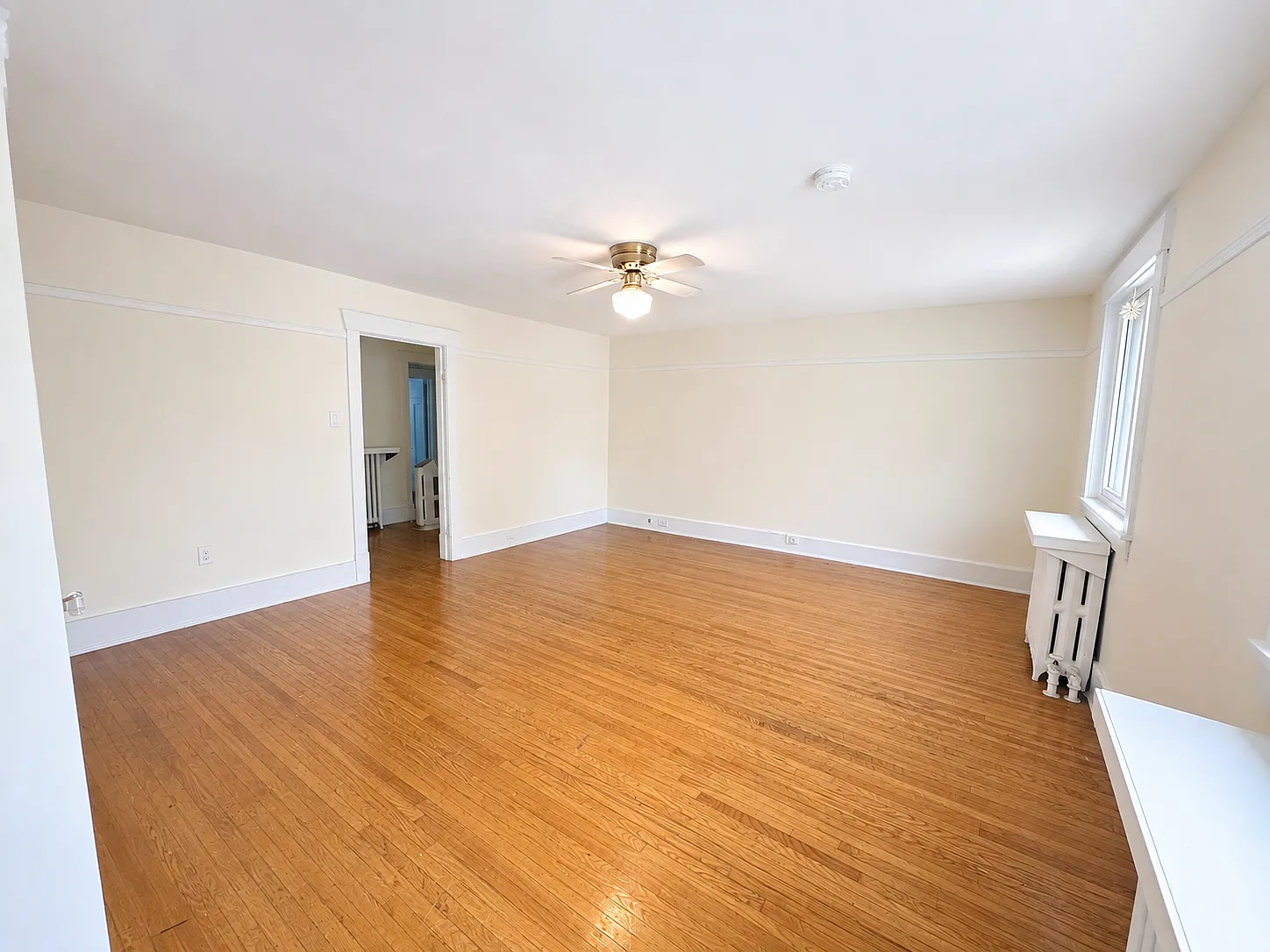 45 Fairleigh Cres - Unit 2 — Photo 3