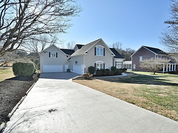 3rd image of 10608 Riverlake Dr