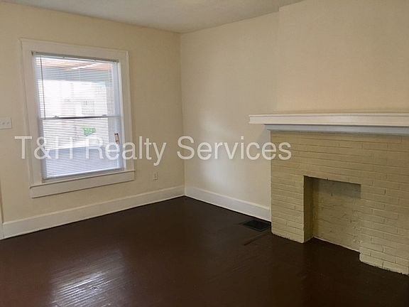 5th image of 2933 N Delaware St
