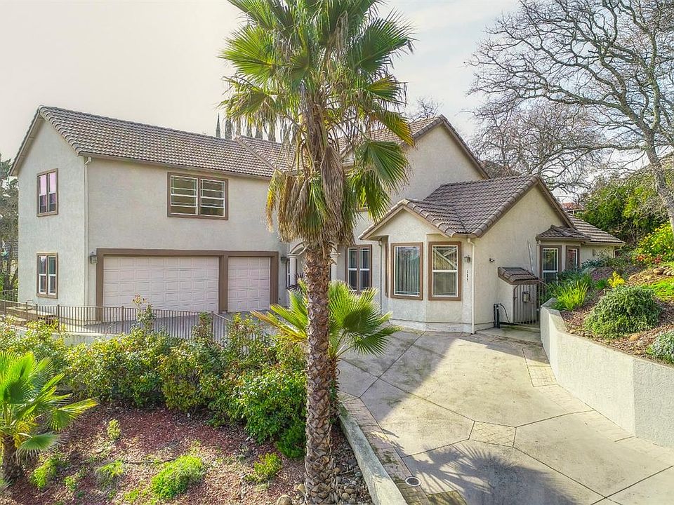 1st image of 137 Tomlinson Dr
