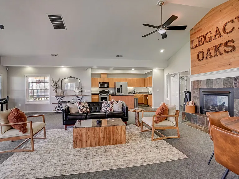 Legacy Oaks Apartments — Photo 26