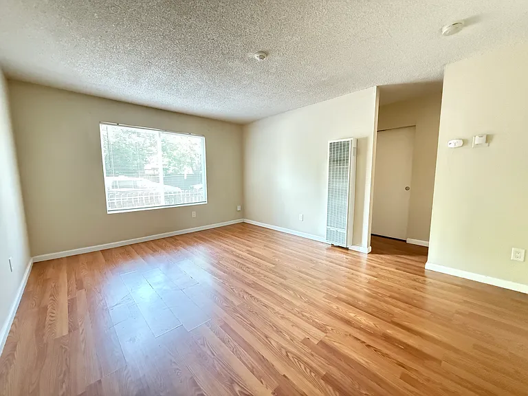 145 Lincoln St #2 — Photo 3