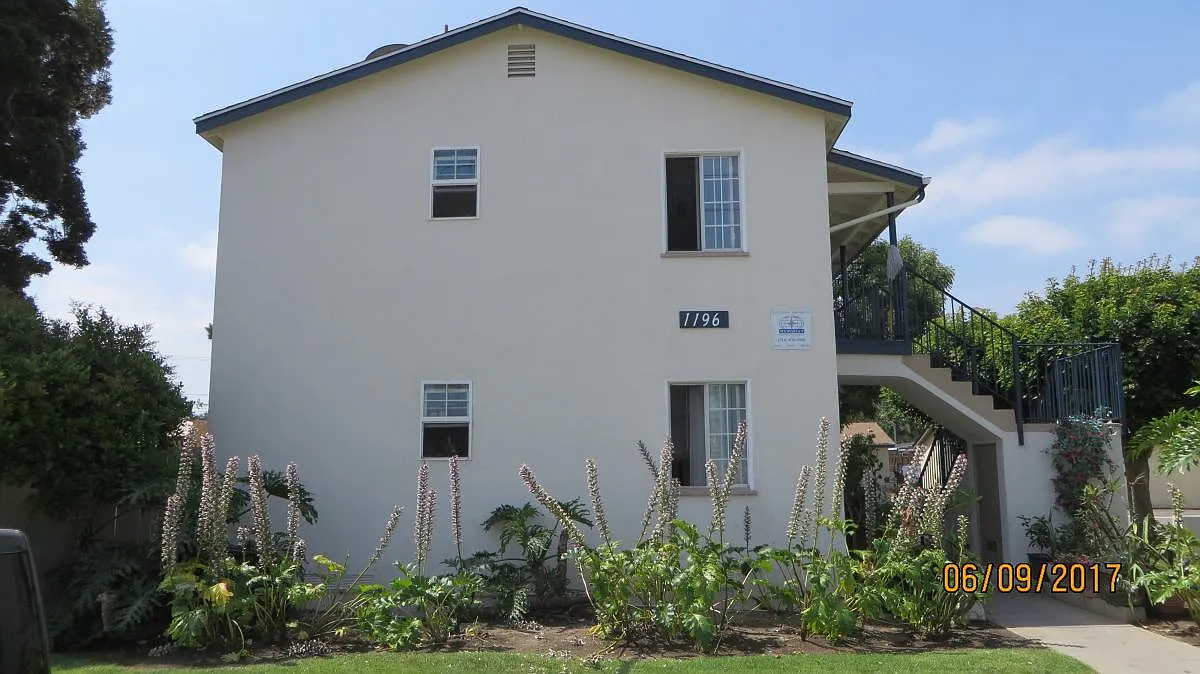 Building Photo - 1196 W Valencia Dr #E