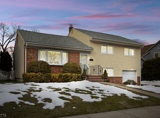 40 Dodd St, Montclair, NJ 07042