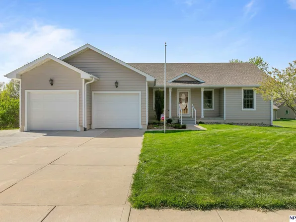 207 Arthur St, Blair, NE 68008