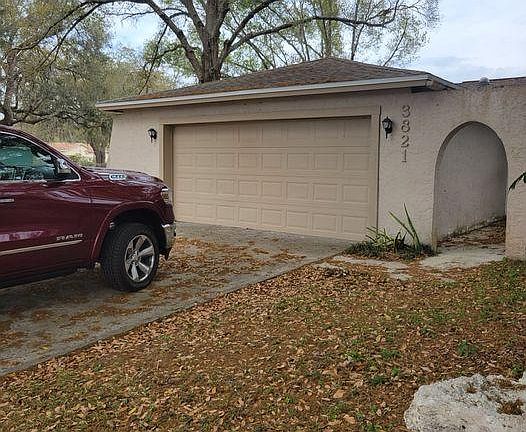 2nd image of 3821 Southview Dr