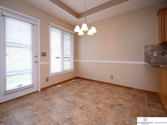 5th image of 16420 Audrey St