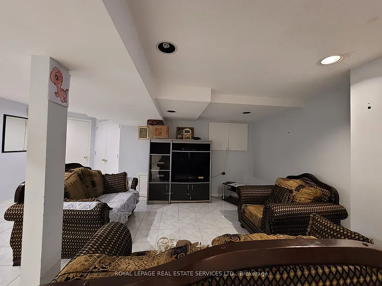 323 Winfield Ter #BASEMENT — Photo 8