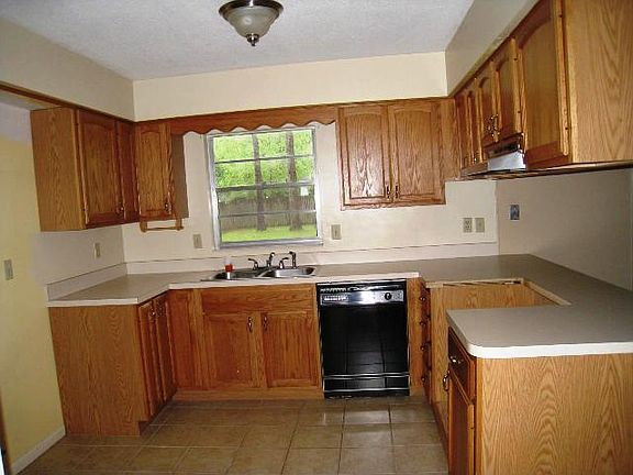 5th image of 3444 NW 51st Ave