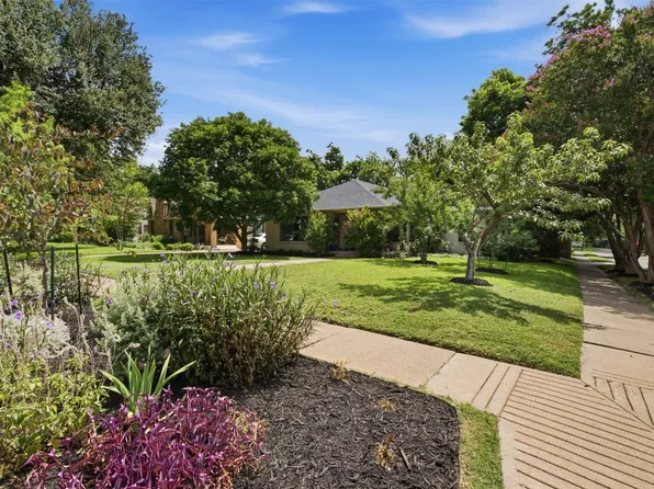 1430 S Montreal Ave, Dallas, TX 75208