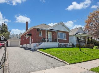213 Conant St, Oshawa, ON L1H3S3