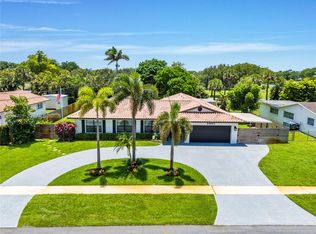 5680 SW 9th St, Plantation, FL 33317