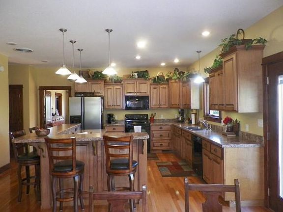 2nd image of 2887 County Road 5620