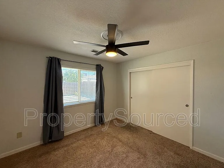 856 Nottingham Dr — Photo 23