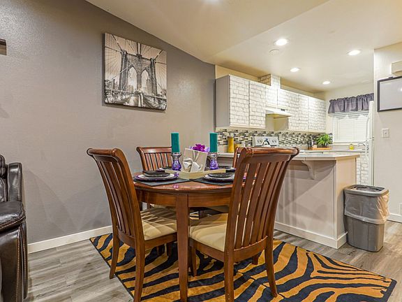 5th image of 447 NE Ellis Way #201