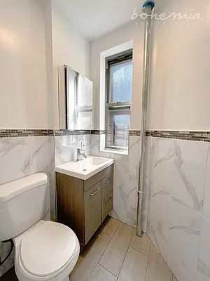 Rented by Bohemia Realty Group | media 18