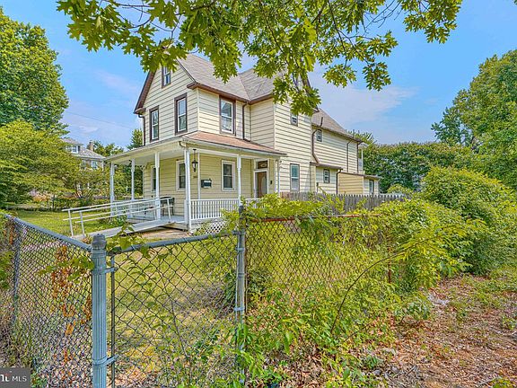3rd image of 2802 Grindon Ave