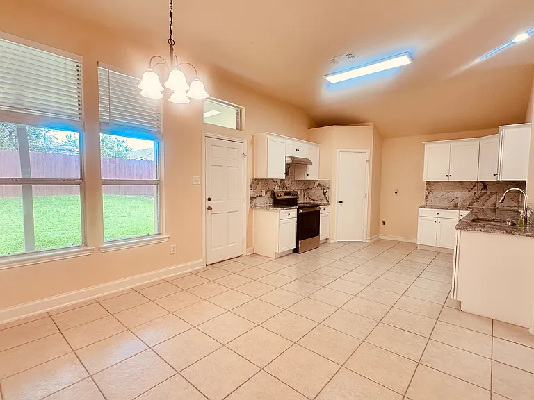 1029 Port Mansfield Dr — Photo 10